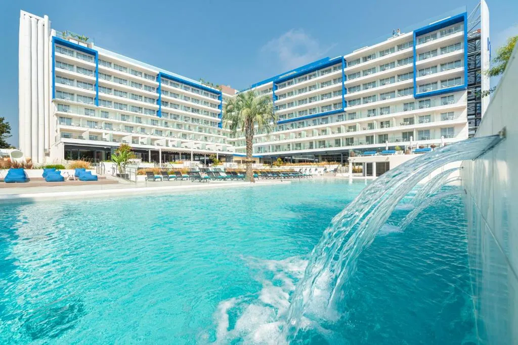 L'Azure Hotel 4* Sup - Hotel de 4 estrelas em , Lloret de Mar - photo 1