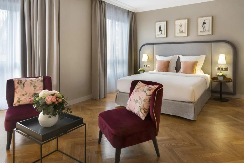 Warwick Reine Astrid - Lyon - 4-star hotel in Lyon, Lyon - photo 1