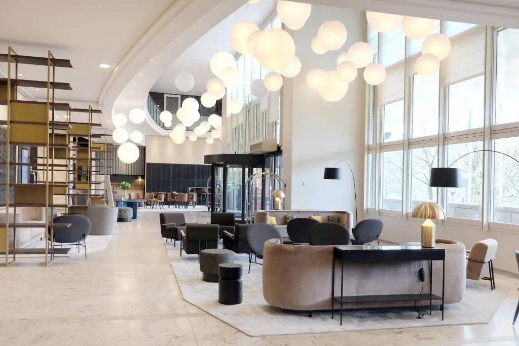 Lyon Marriott Hotel Cité Internationale - 4-star hotel in 6th arrondissement, Cité Internationale, Lyon - photo 1