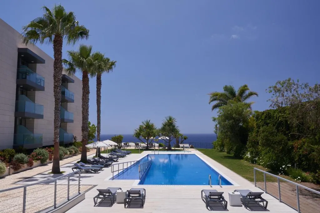 Fachada do Golden Residence Hotel em Sao Martinho, Madeira