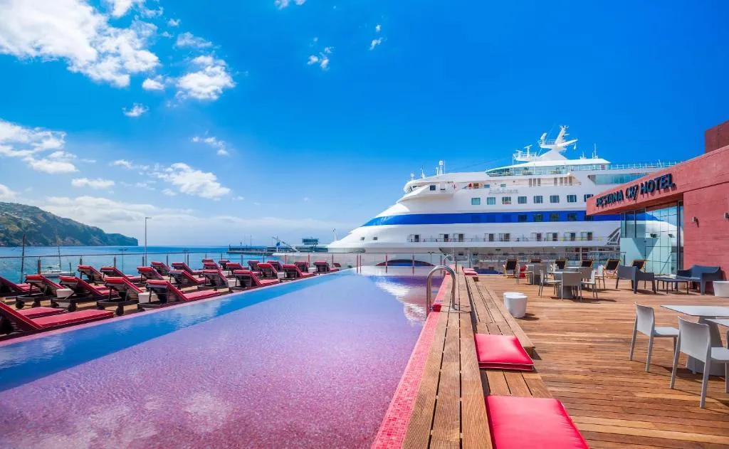 Fachada del Pestana CR7 Funchal, Madeira