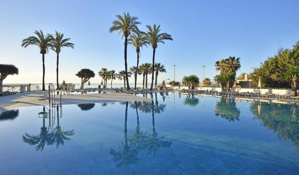 Hotel Ocean House Costa del Sol entrance in Torremolinos