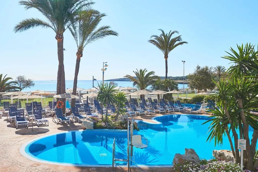 Hipotels Hipocampo Playa - 4-star hotel in Cala Millor, Mallorca - photo 1