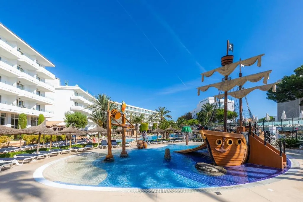 Marins Playa - 4-star hotel in Cala Millor, Mallorca - photo 1