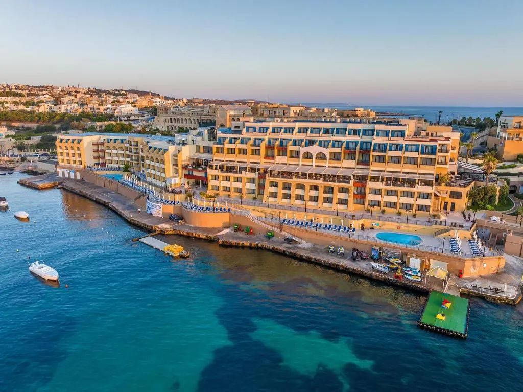 Verdi St George's Bay Marina - Hotel de 4 estrelas em St Julian's, Malta - photo 1