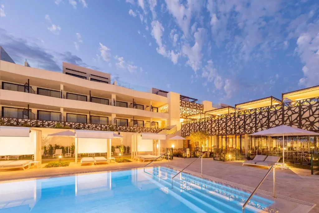 Eurostars Ocean Marbella - 4-star hotel in El Oasis (west Marbella, near Río Verde), Marbella - photo 1