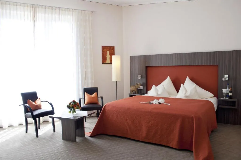 Exterior do Hotel Linner em Erding, pensão familiar económica