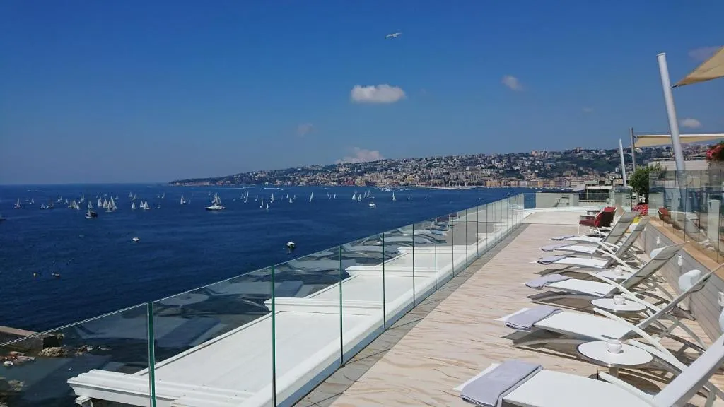 Grand Hotel Vesuvio - Hotel de 5 estrelas em Naples Centro, Naples - photo 1