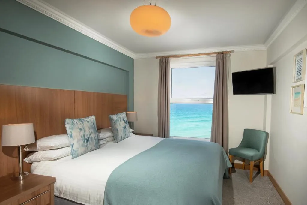Esplanade Hotel - 4-star hotel in Fistral, Newquay - photo 1