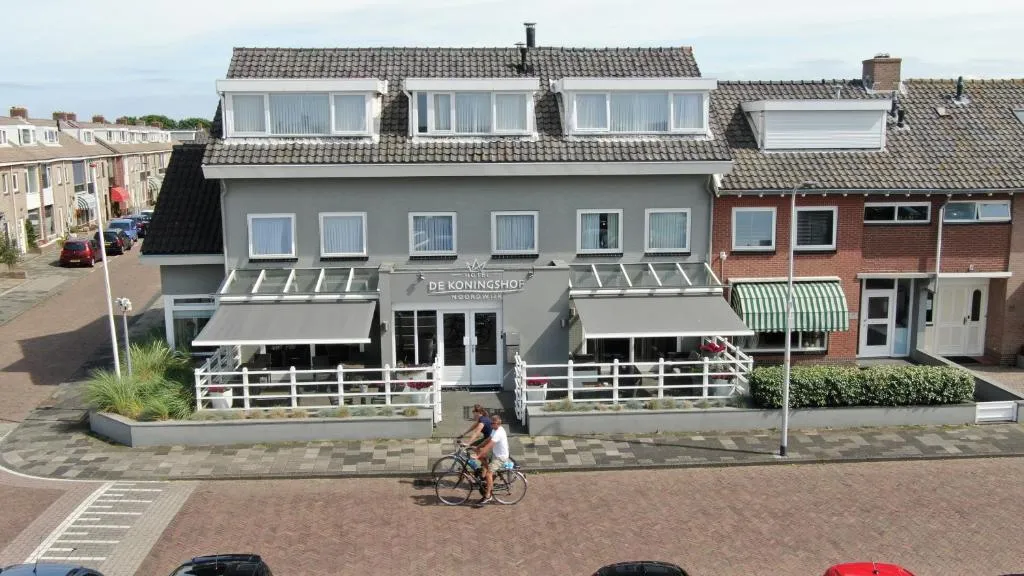 Hotel De Koningshof - Hotel de 3 estrelas em Noordwijk aan Zee, Noordwijk - photo 1