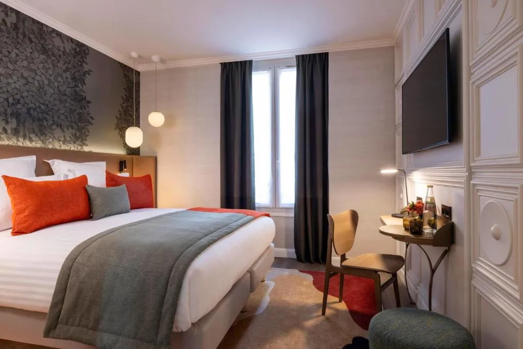 Facade de l'Hotel L'Ormaie & Spa dans le 16e arrondissement de Paris