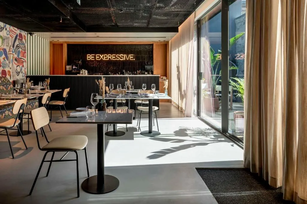 Artcore Hotel Porto facade and entrance in Bonfim neighbourhood