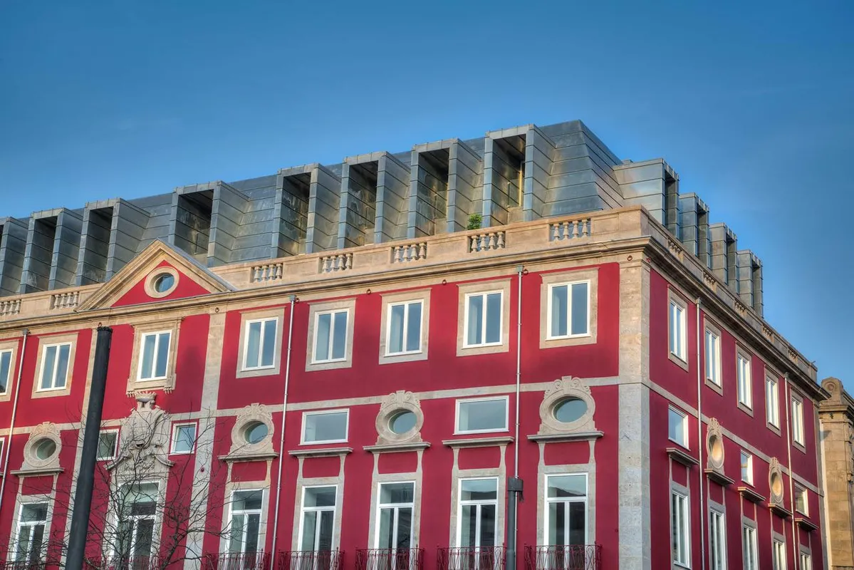 Façade du NH Collection Porto Batalha sur la Praça da Batalha