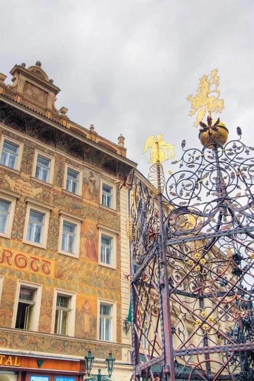 Hotel Rott - 4-star hotel in Male Namesti 4/138, Prague - photo 1