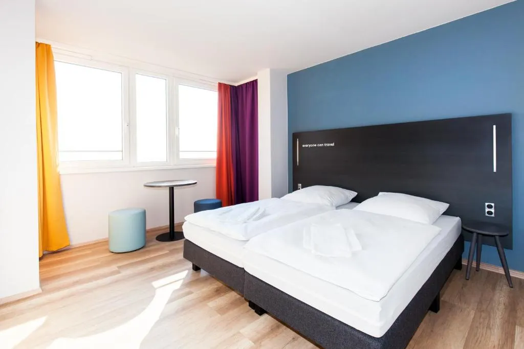 a&o Prague Rhea - Hotel de 3 estrellas en Strašnice, Prague - photo 1