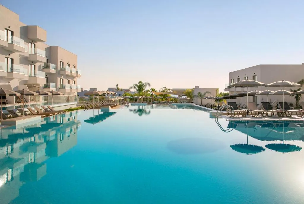 Atlantica Aqua Blue - 4-star hotel in Protaras, Protaras - photo 1