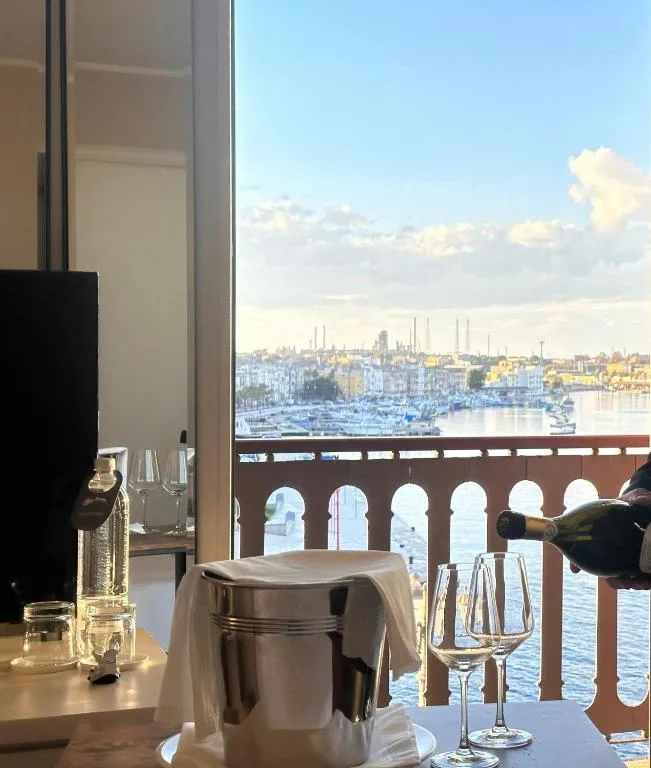 Hotel Europa - Hotel de 4 estrellas en Taranto, Puglia - photo 1