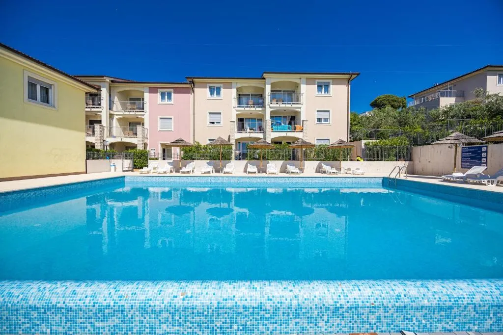 Residence Superior Del Mar - Hotel de 4 estrellas en Banjole, Pula - photo 1