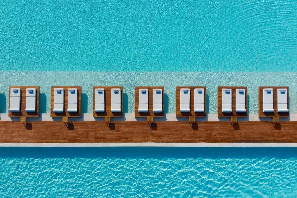 Piscine principale du Gennadi Grand Resort, cote sud de Rhodes