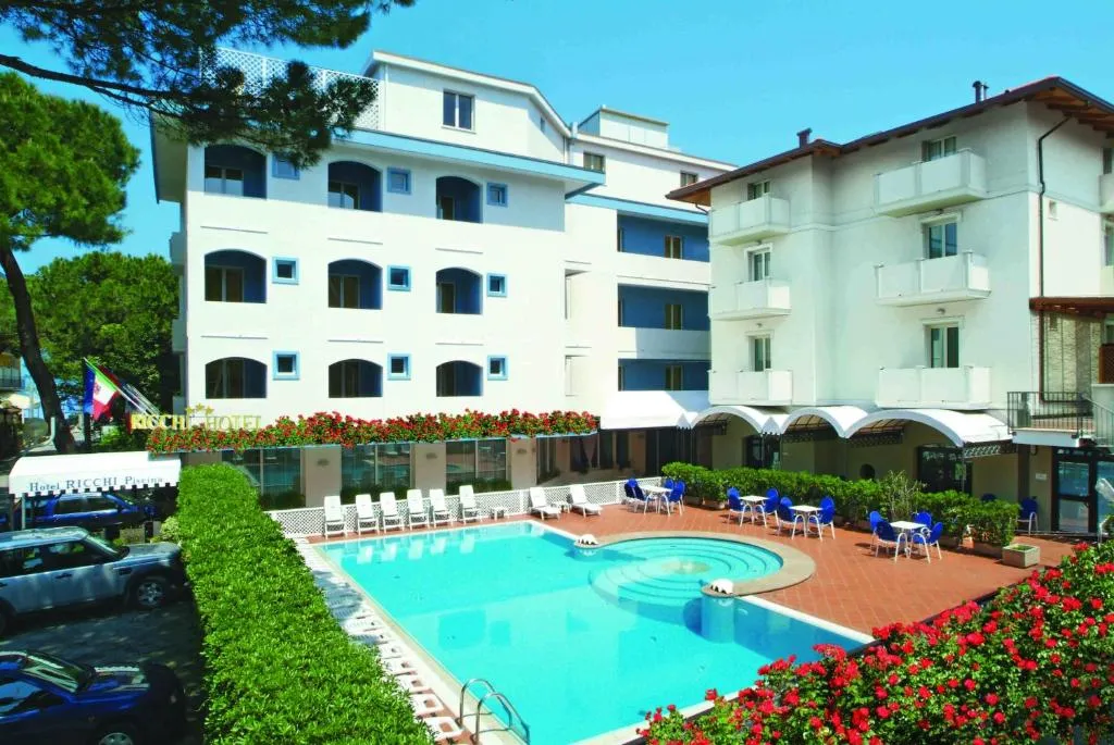 Hotel Ricchi - Hotel de 3 estrellas en San Giuliano, Rimini - photo 1