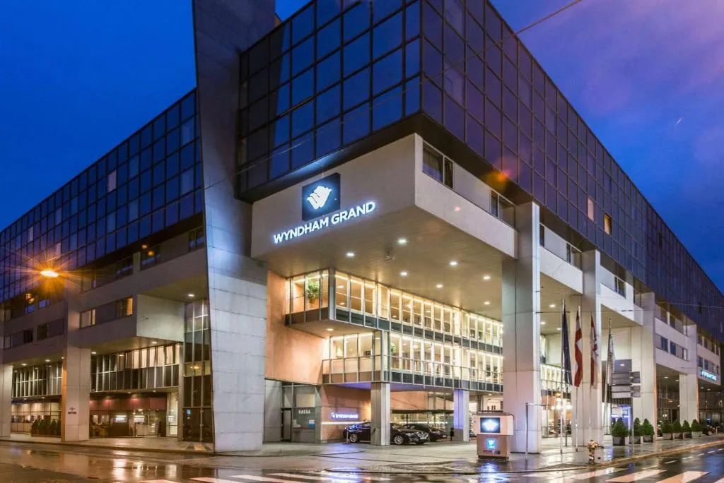 Wyndham Grand Salzburg Conference Centre - 4-star hotel in Elisabeth-Vorstadt, Salzburg - photo 1