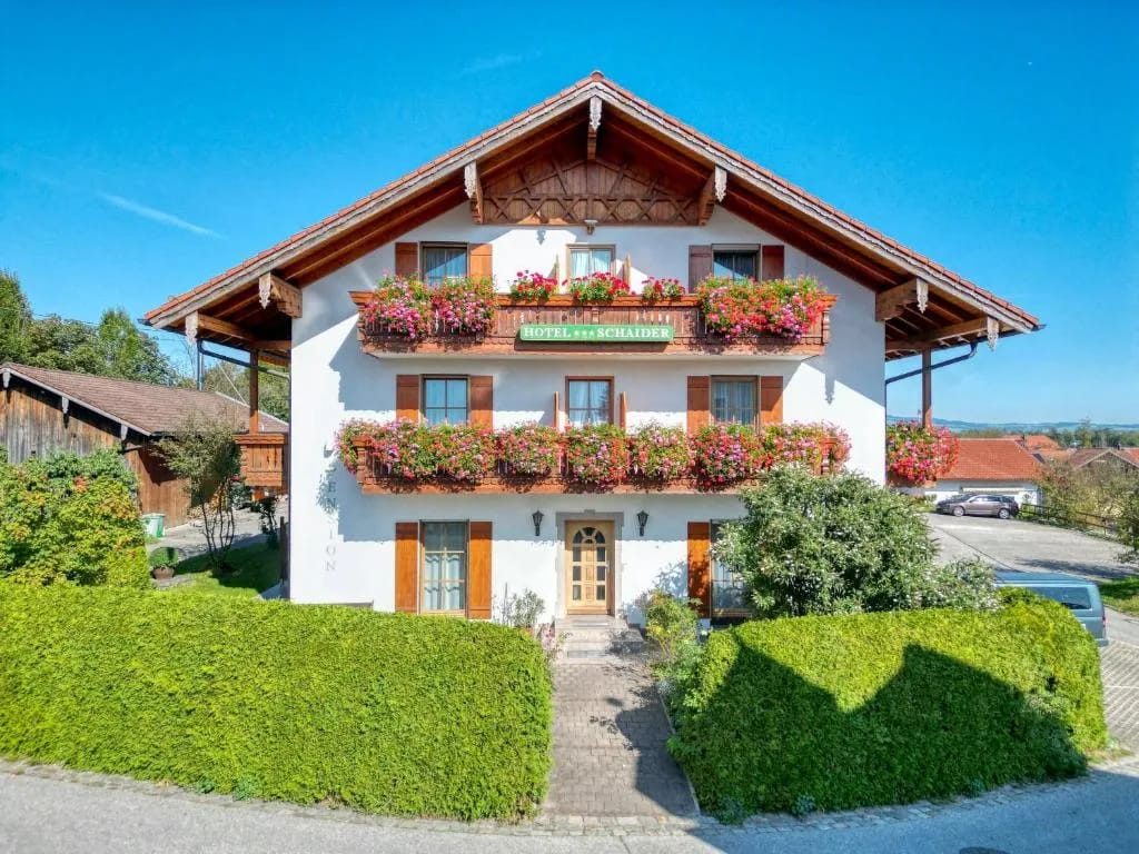 Hotel Schaider - Hôtel 3 étoiles, Ainring (Bavaria, Germany), 15 km / 20 minutes from Salzburg via A1, Salzburg - photo 1