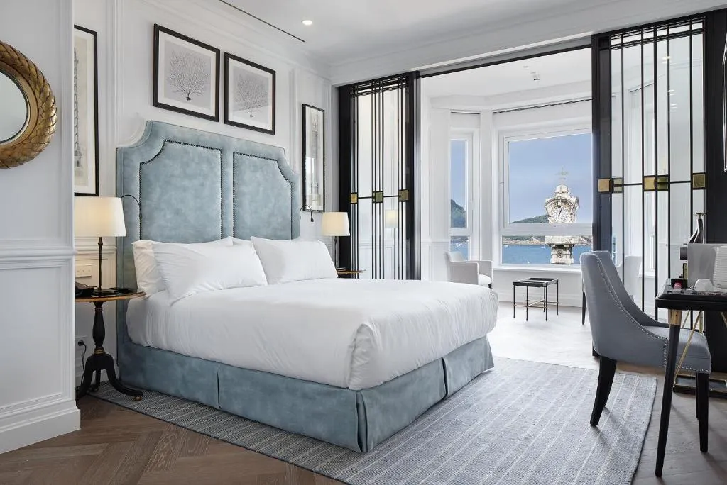 Hotel Boutique Villa Favorita - Hotel de 4 estrellas en Central, 5 min walk to La Concha, San Sebastián - photo 1