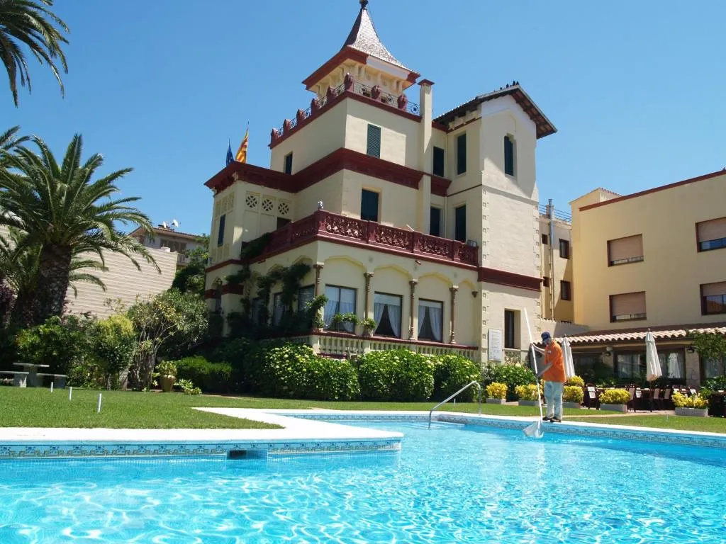 Hotel Hostal del Sol - Hôtel 3 étoiles, Carretera de Palamos 194, 17220 Sant Feliu de Guixols, Spain, Sant Feliu de Guíxols - photo 1