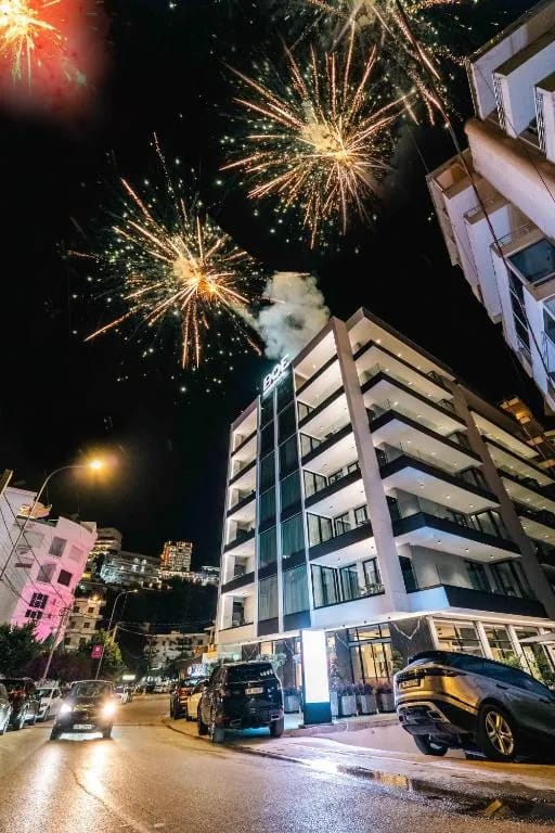 Boe Luxury Hotel - 4-star hotel in Rruga Butrinti (central, high ground), Sarande - photo 1