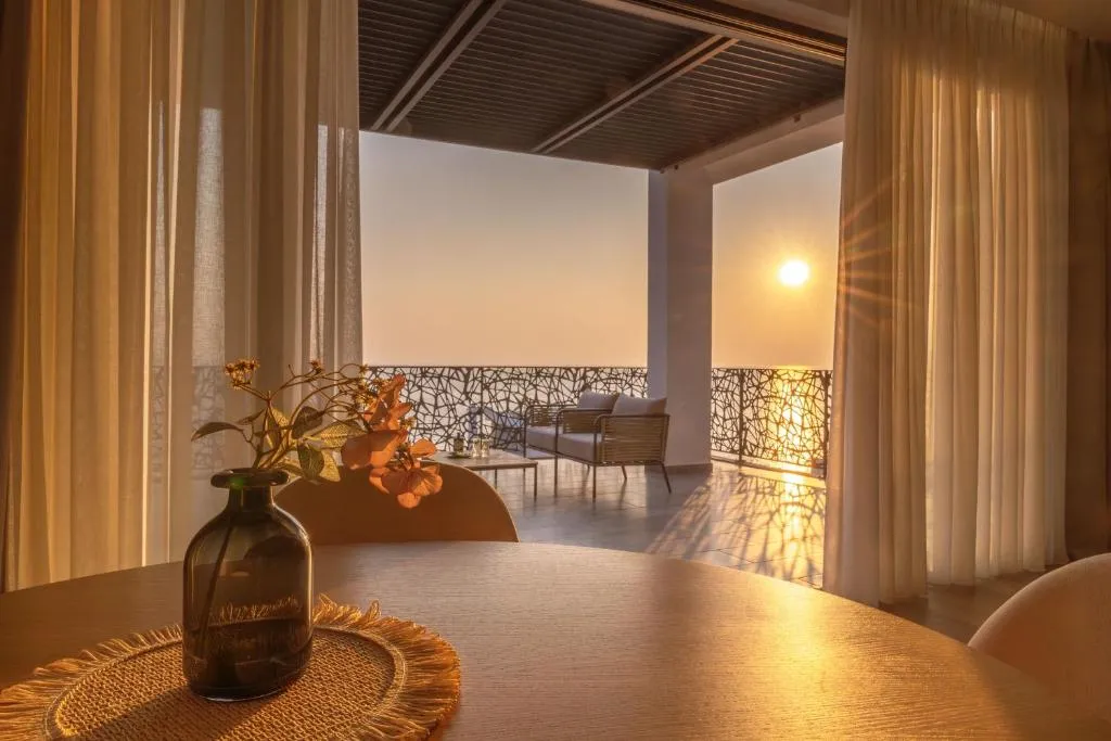 Glow Boutique Hotel & Suites - Hotel de 4 estrelas em Near Flamingo Beach, southern Sarandë, Sarande - photo 1