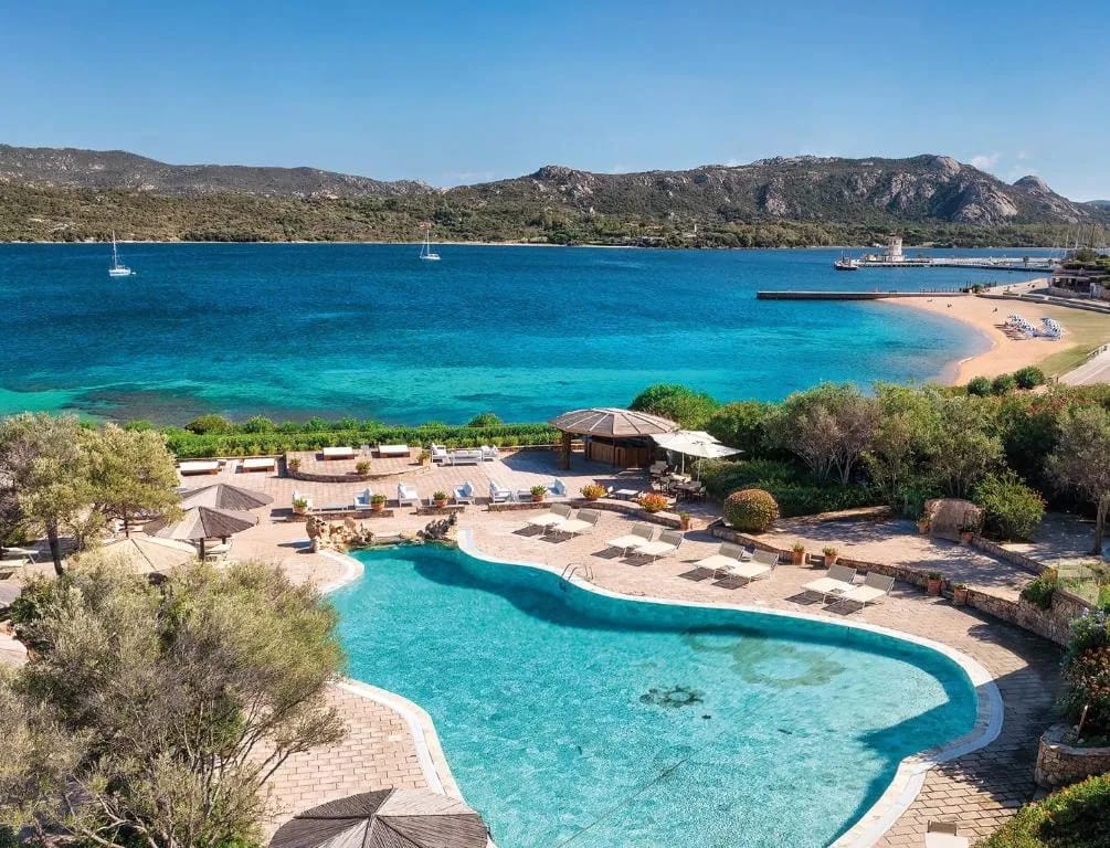Resort Cala Di Falco - Hotel de 4 estrellas en Cannigione (Costa Smeralda), Sardinia - photo 1