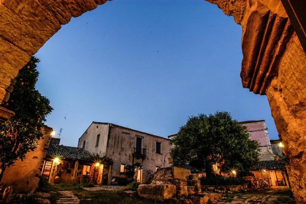 Omu Axiu - Hotel de 3 estrelas em Orroli, Sardinia - photo 1