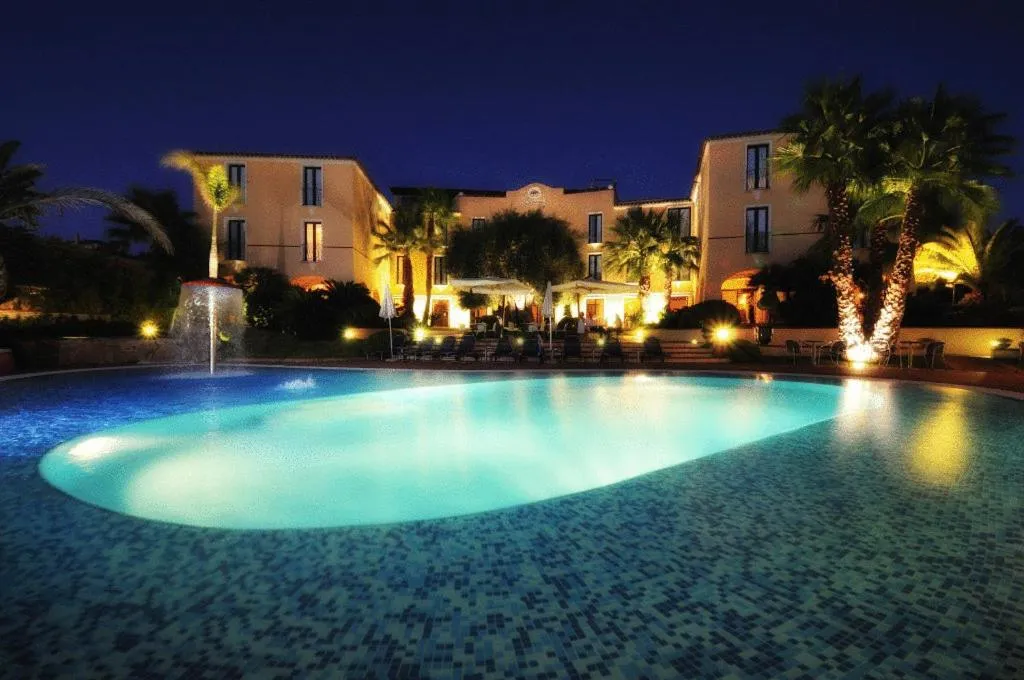 Exterior del Hotel Arbatasar, Arbatax, Cerdeña