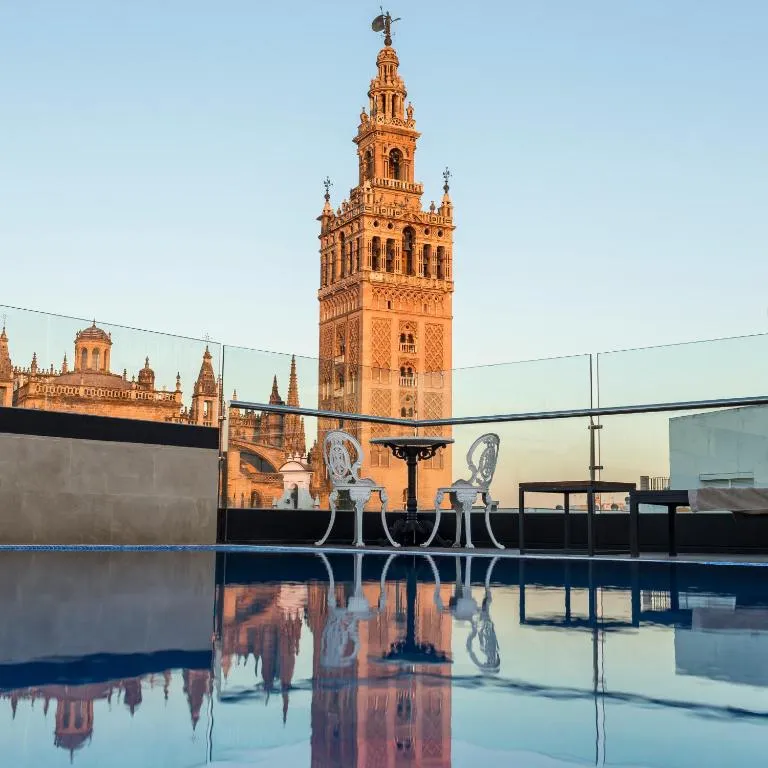 Hotel Casa 1800 Sevilla central patio and reception