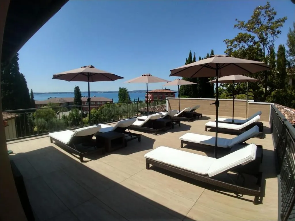 Hotel Meridiana - Hôtel 3 étoiles, Sirmione peninsula, near walls, Sirmione - photo 1