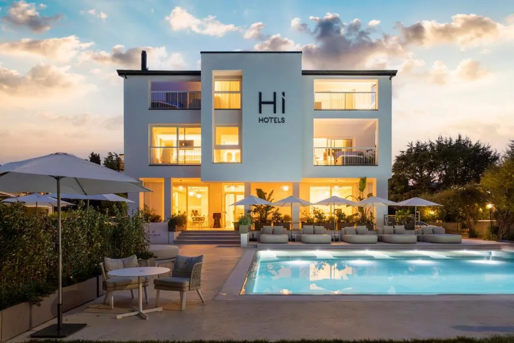 Hi Hotels Sirmione - Lakeview Pool - Hotel de 3 estrelas em Sirmione lakefront, Sirmione - photo 1