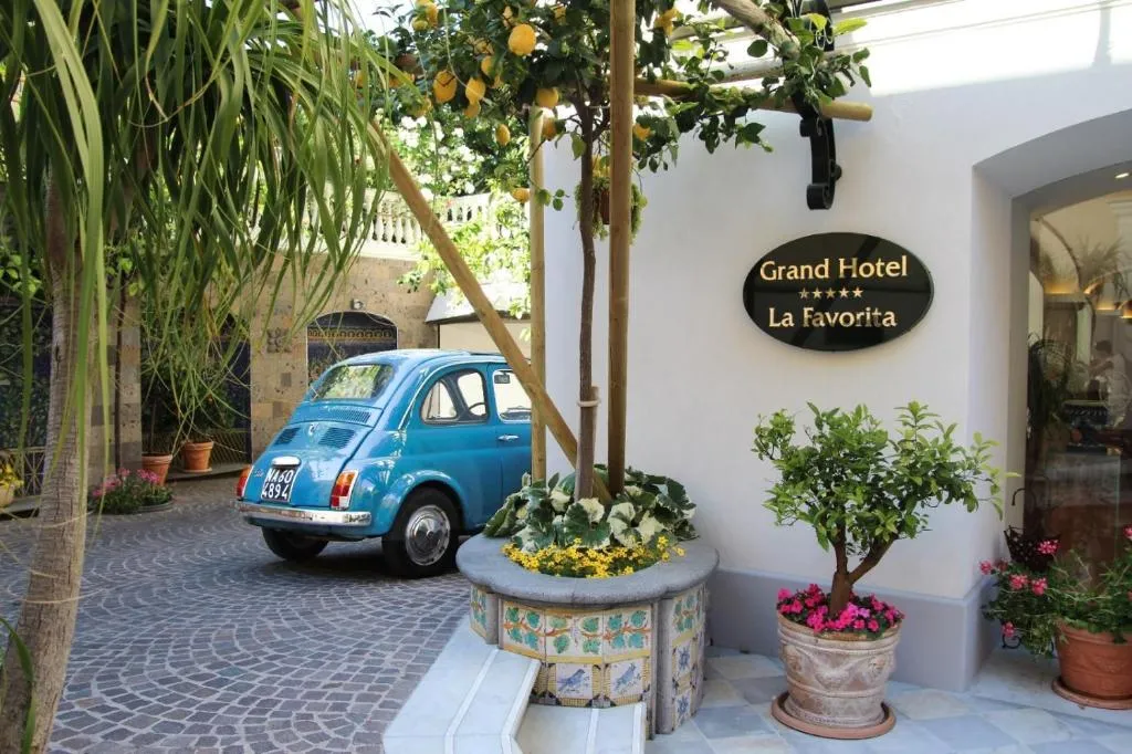 Grand Hotel La Favorita - Hotel de 5 estrellas en , Sorrento - photo 1