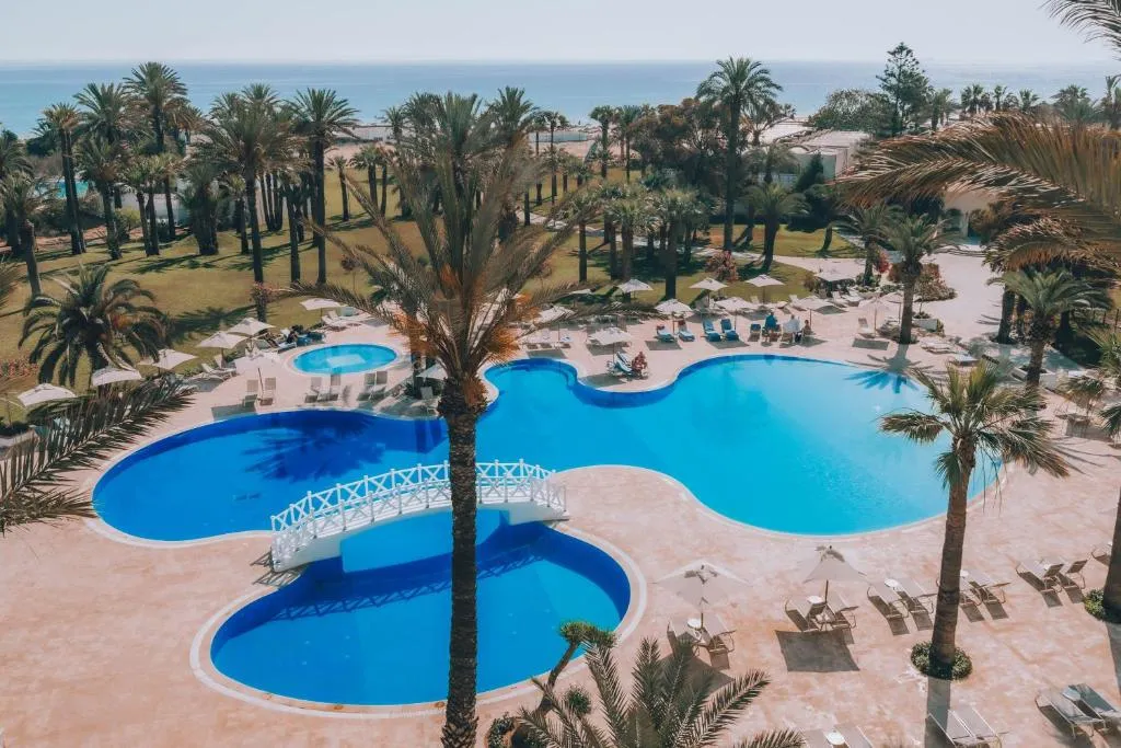 Occidental Sousse Marhaba - 4-star hotel in Boulevard du 14 Janvier, Boujaafar Beach, Sousse - photo 1