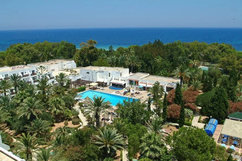 Marhaba Salem - Family Only - Hotel de 4 estrelas em Boulevard du 14 Janvier, north Boujaafar, Sousse - photo 1