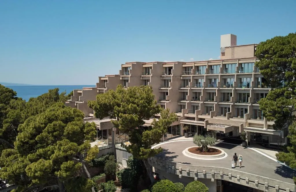 Exterior do Hotel Bluesun Soline em Brela