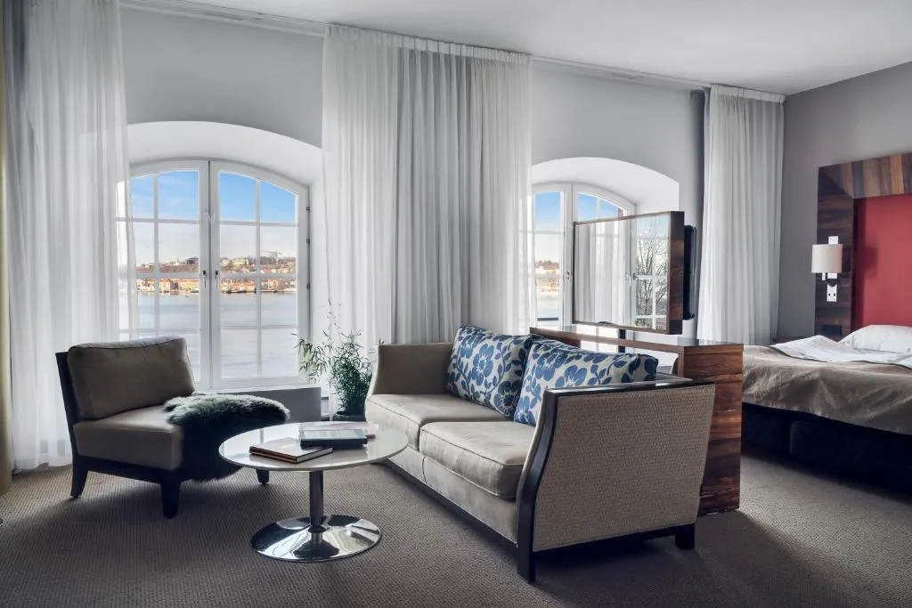 Elite Hotel Marina Tower, Spa & Resort - Hotel de 4 estrellas en Saltsjöqvarn, Nacka waterfront, Stockholm - photo 1