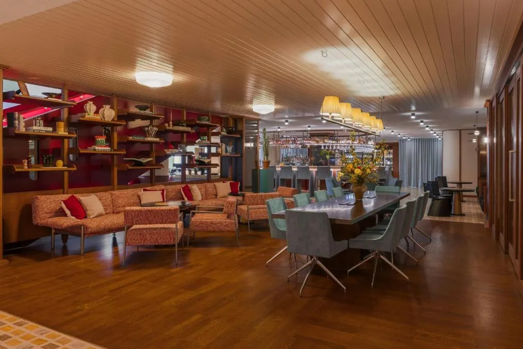 Sheraton Stockholm Hotel - Hotel de 5 estrelas em Norrmalm (City Hall area), Stockholm - photo 1