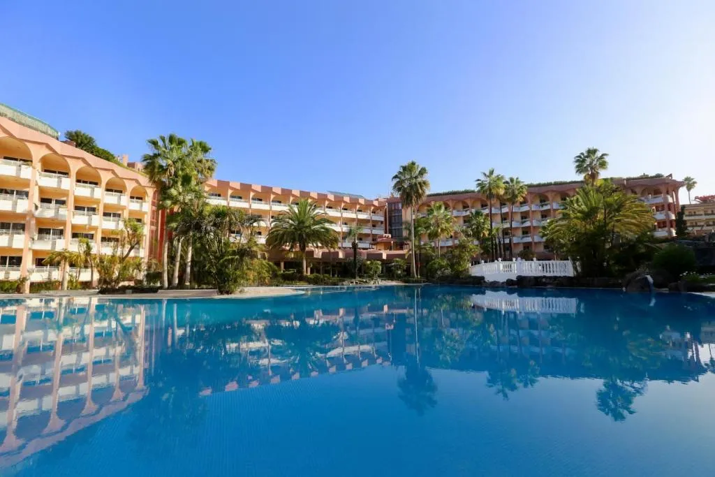 Hotel Puerto Palace - 4-star hotel in Doctor Cobiella Zaera, Tenerife - photo 1