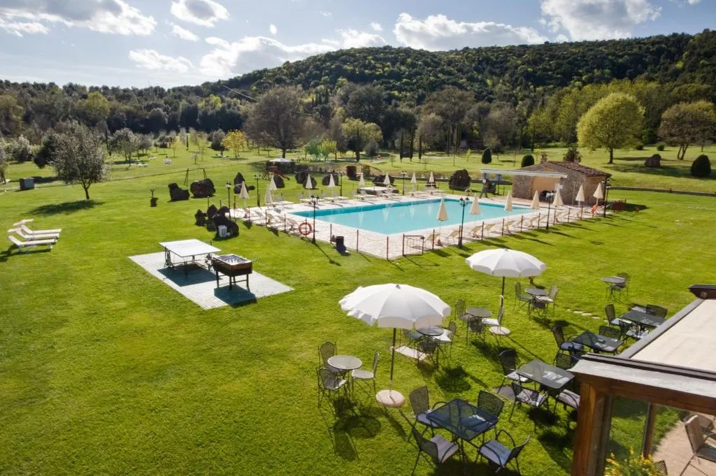 Hotel & Restaurant Casolare Le Terre Rosse - Hotel de 3 estrellas en San Gimignano, Tuscany - photo 1