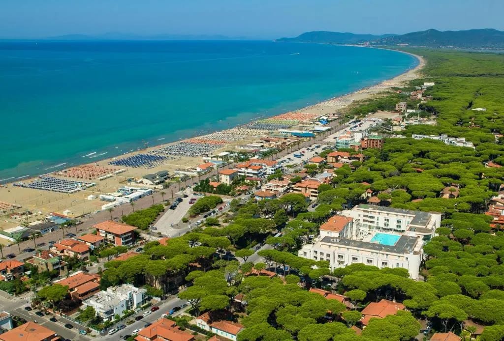 Fachada del Hotel Leopoldo II en Marina di Grosseto