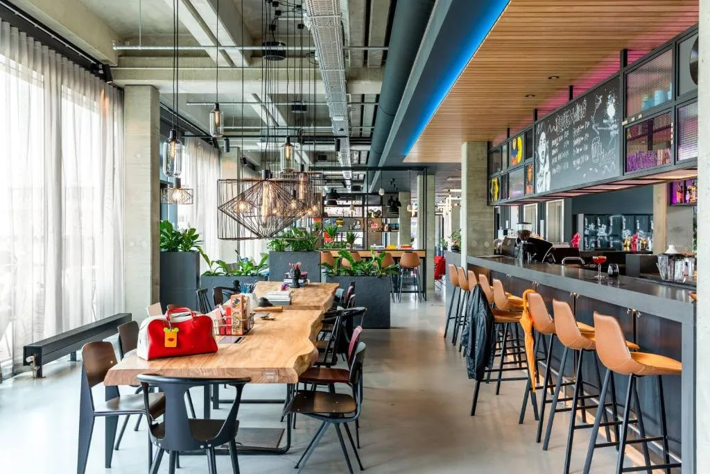Moxy Utrecht - Hôtel 4 étoiles, Zuid, Utrecht - photo 1