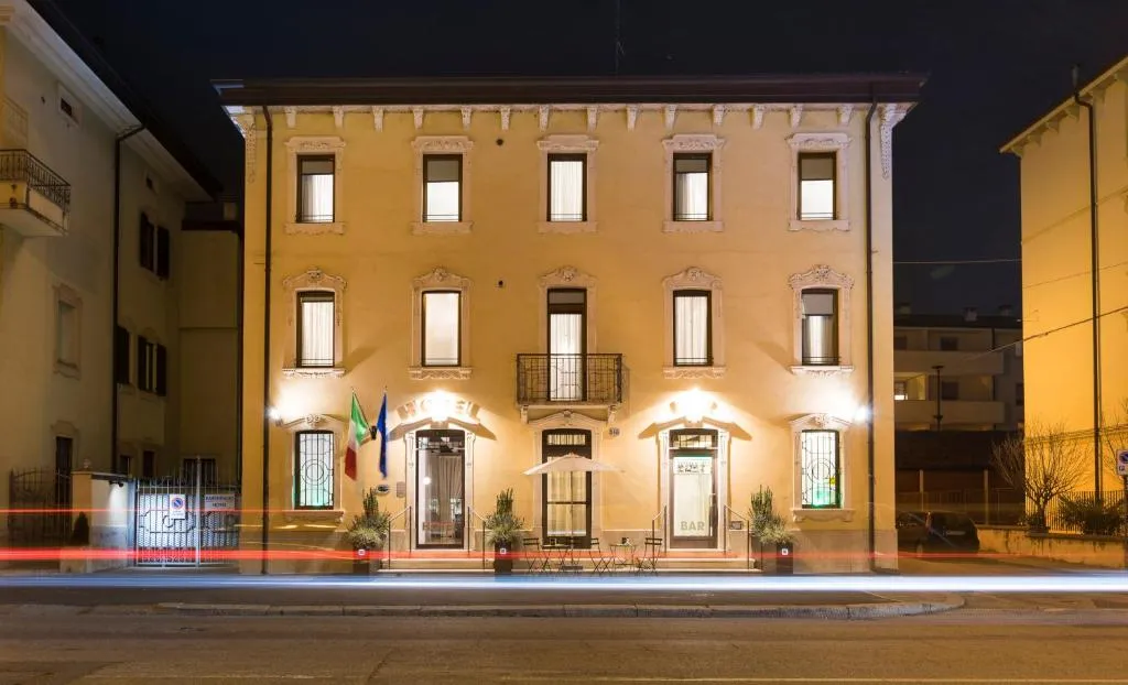 Hotel Fontana Verona - 3-star hotel in Stadio Bentegodi, Verona - photo 1