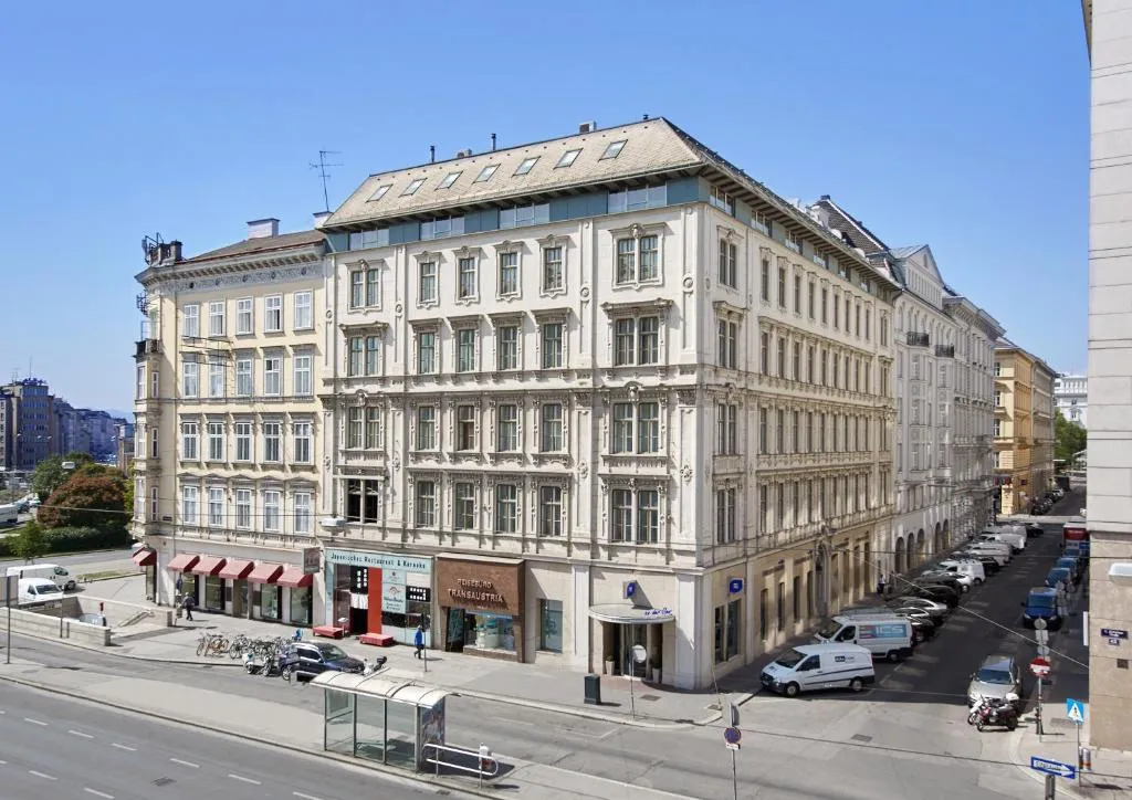Living Hotel an der Oper - Hotel de 4 estrelas em Innere Stadt, Kärntner Straße, Vienna - photo 1