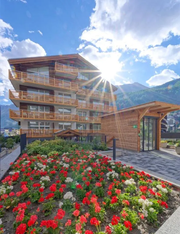 Naco Aparthotel by Arca Spa - Hotel de 4 estrellas en Spiss / village edge, Zermatt - photo 1