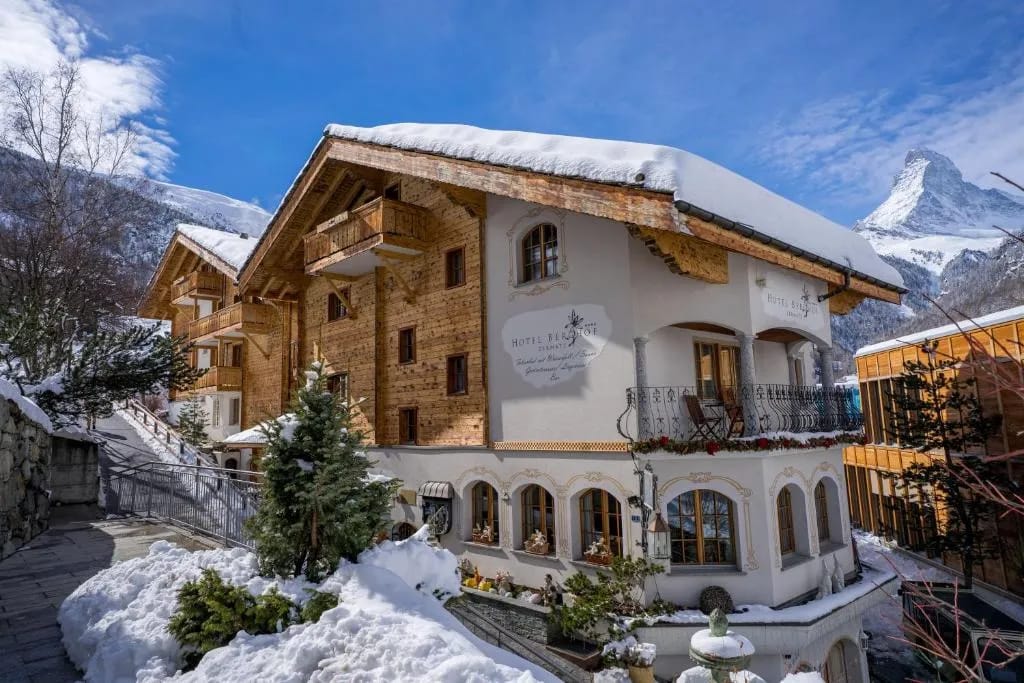 Hotel Berghof - Hotel de 4 estrellas en Winkelmattenweg 18, 3920 Zermatt, Switzerland, Zermatt - photo 1